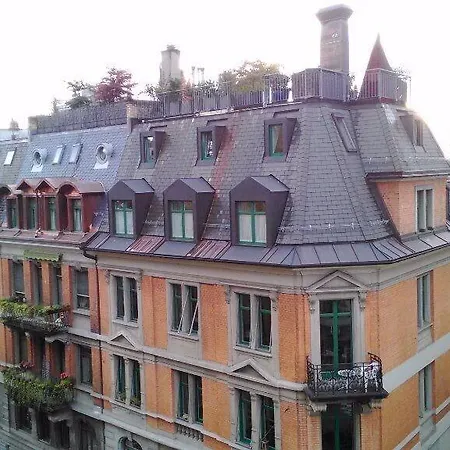 Montana Hotel 3*