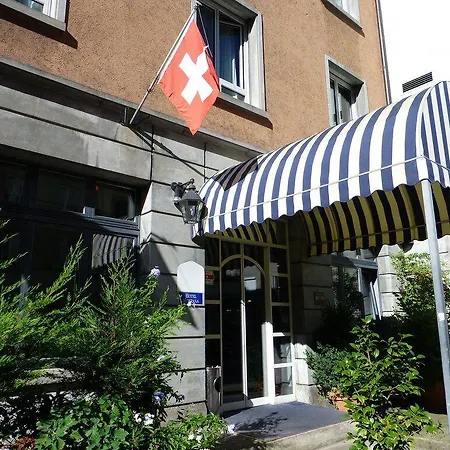 Otel Montana 3*
