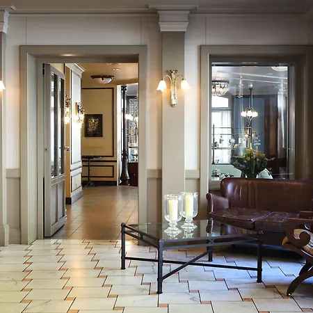 Hotel Montana 3*