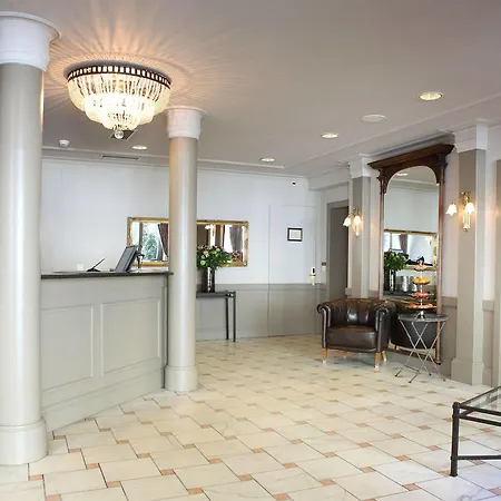 Montana Hotel 3*