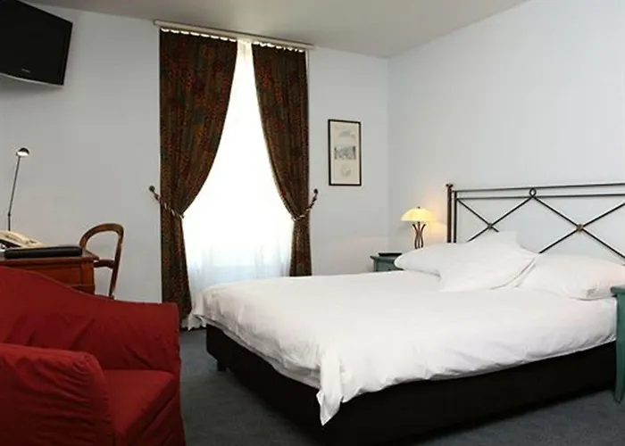 Montana Hotel 3*
